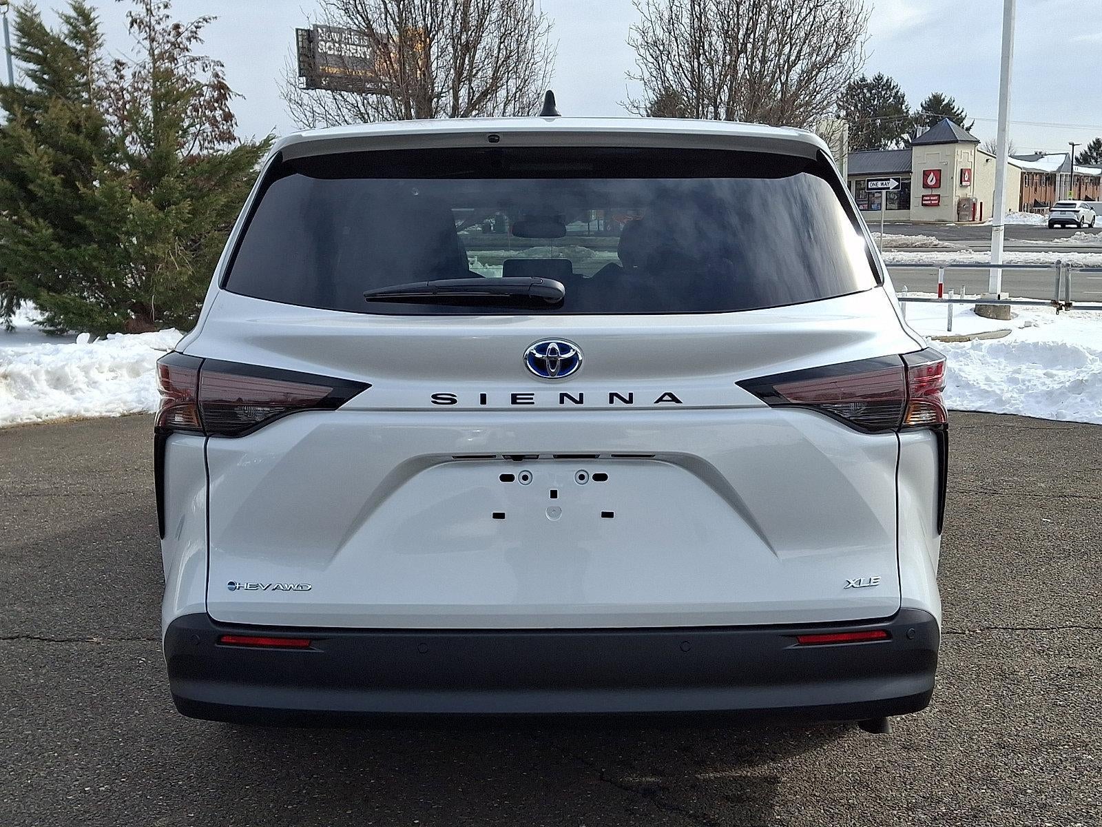 2025 Toyota Sienna XLE AWD 7-Passenger (Natl)