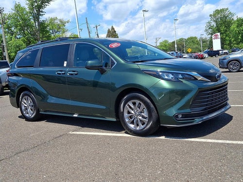 2025 Toyota Sienna XLE AWD 7-Passenger (Natl)