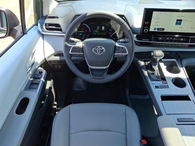 2025 Toyota Sienna XLE AWD 7-Passenger (Natl)