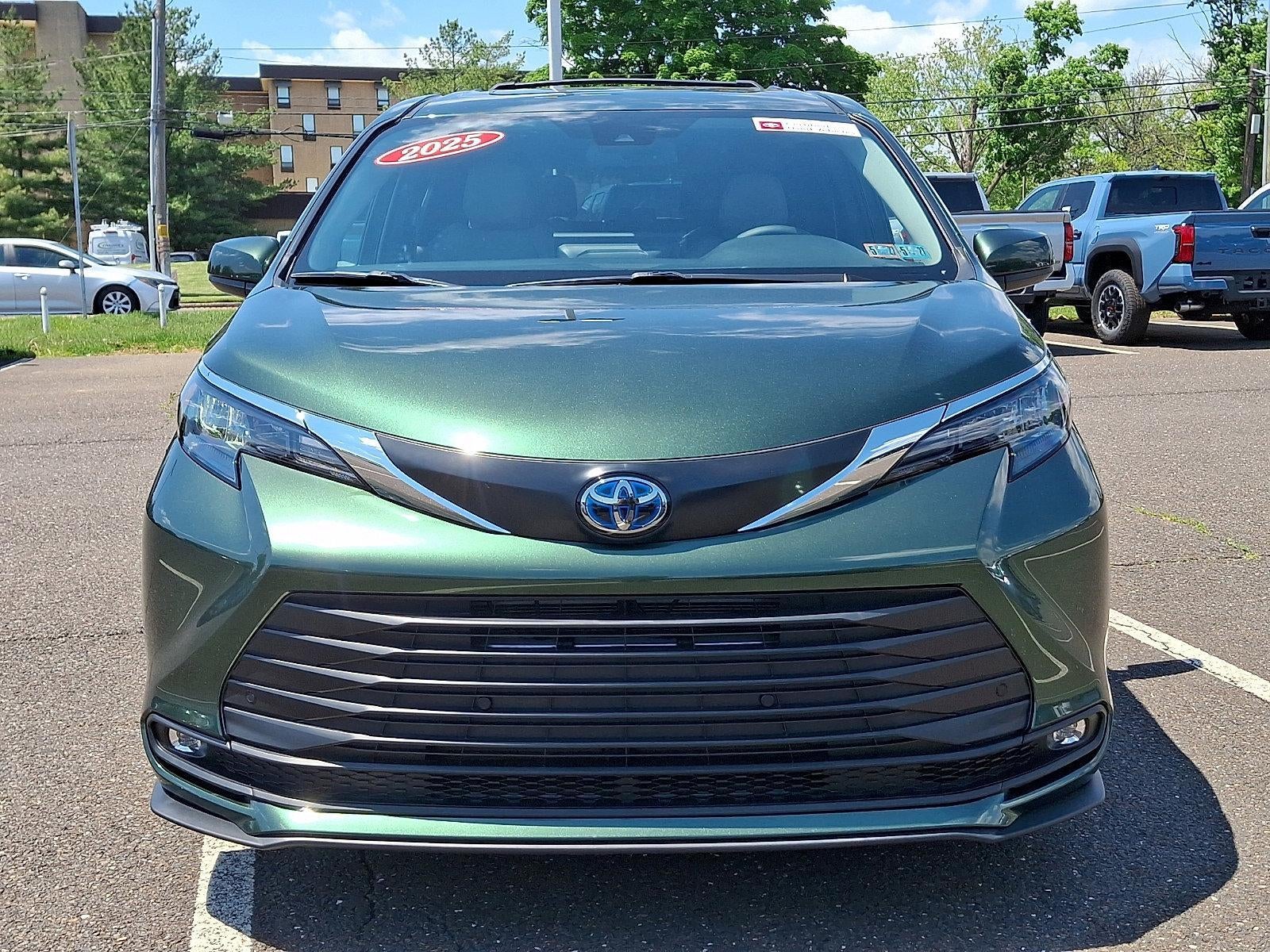 2025 Toyota Sienna XLE AWD 7-Passenger (Natl)