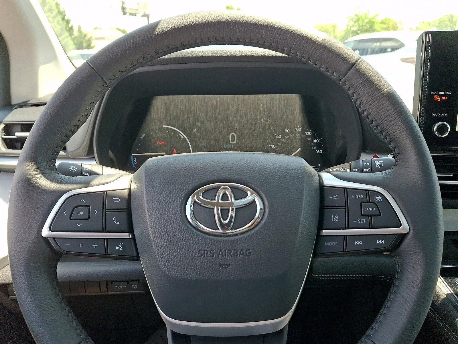2025 Toyota Sienna XLE AWD 7-Passenger (Natl)