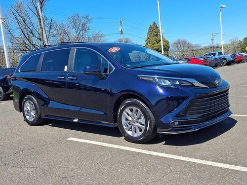 2025 Toyota Sienna XLE AWD 7-Passenger (Natl)
