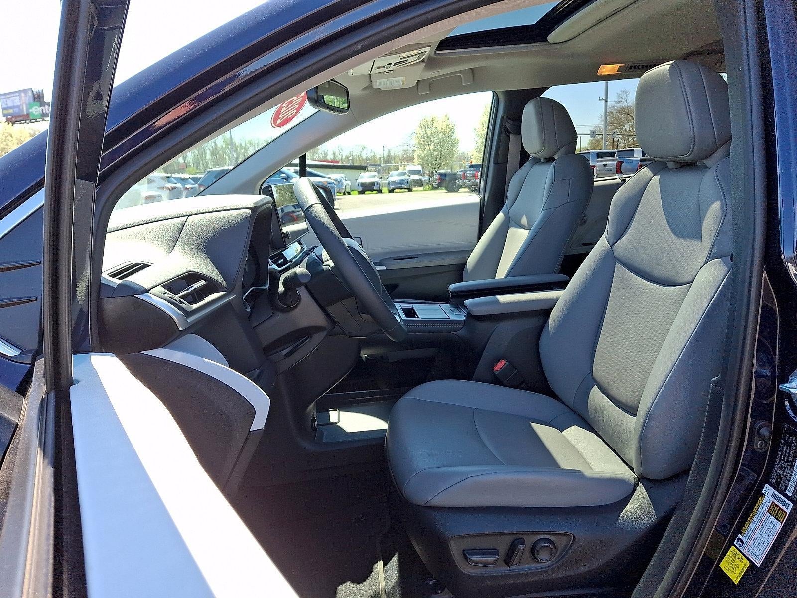 2025 Toyota Sienna XLE AWD 7-Passenger (Natl)