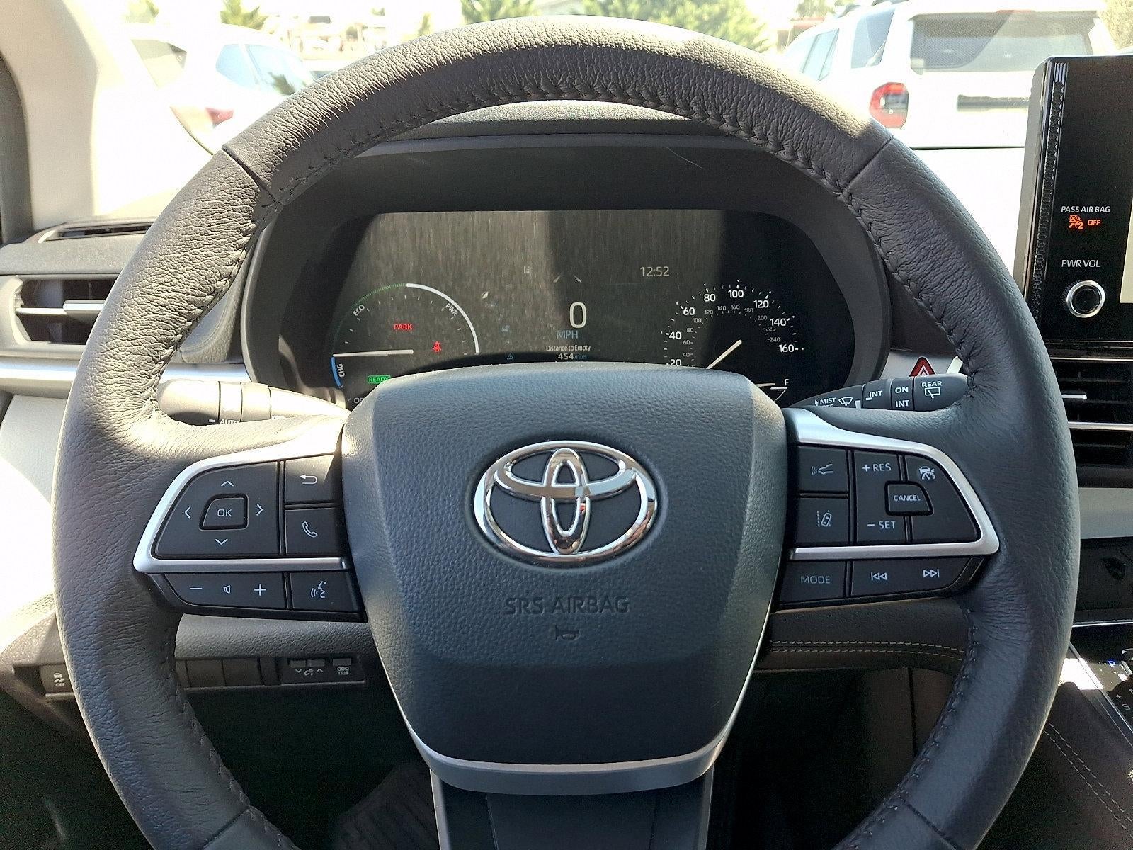 2025 Toyota Sienna XLE AWD 7-Passenger (Natl)