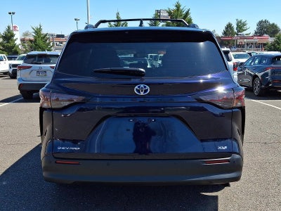 2025 Toyota Sienna XLE AWD 7-Passenger (Natl)