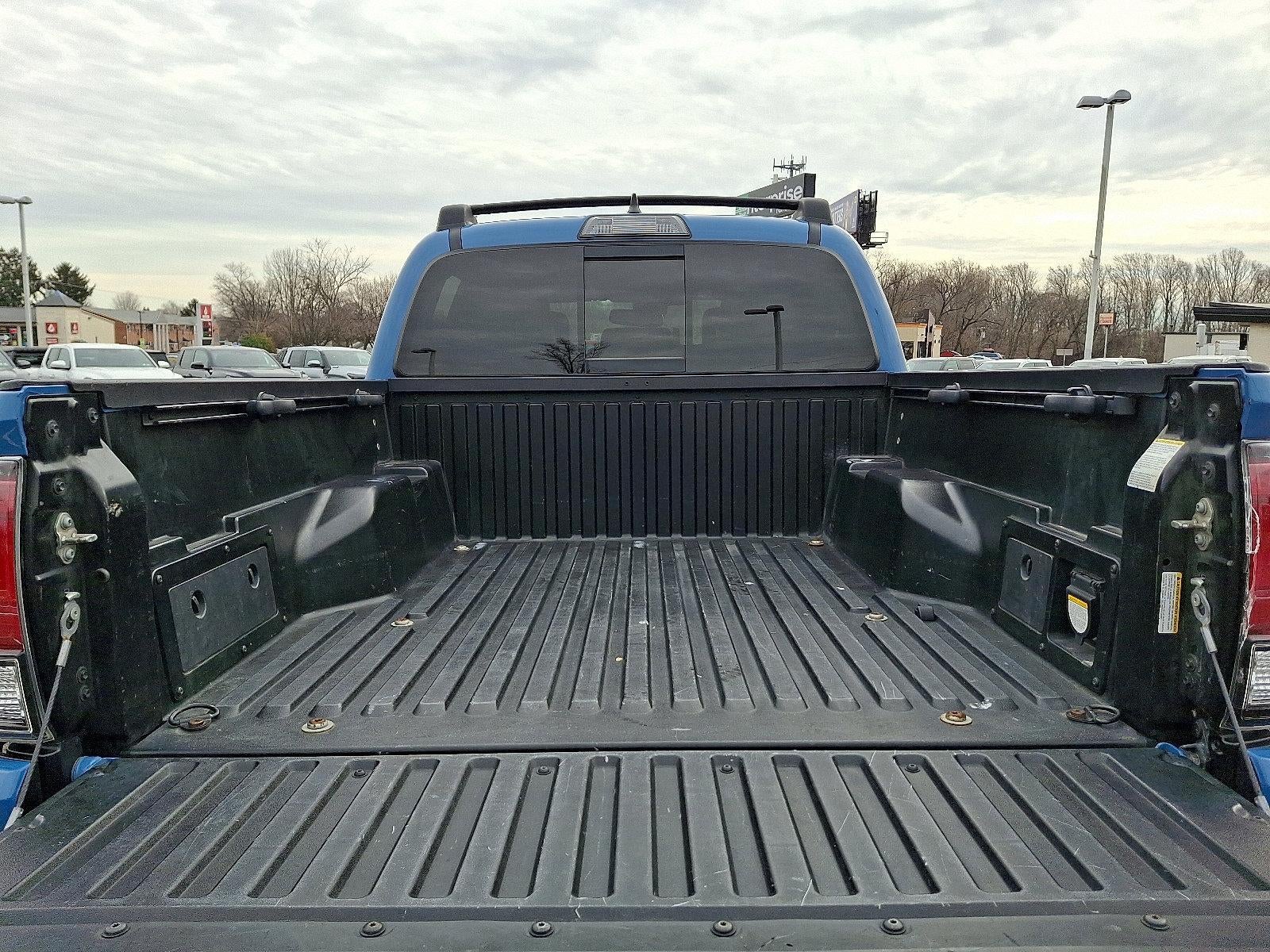 2018 Toyota Tacoma TRD Pro Double Cab 5' Bed V6 4x4 AT (Natl)