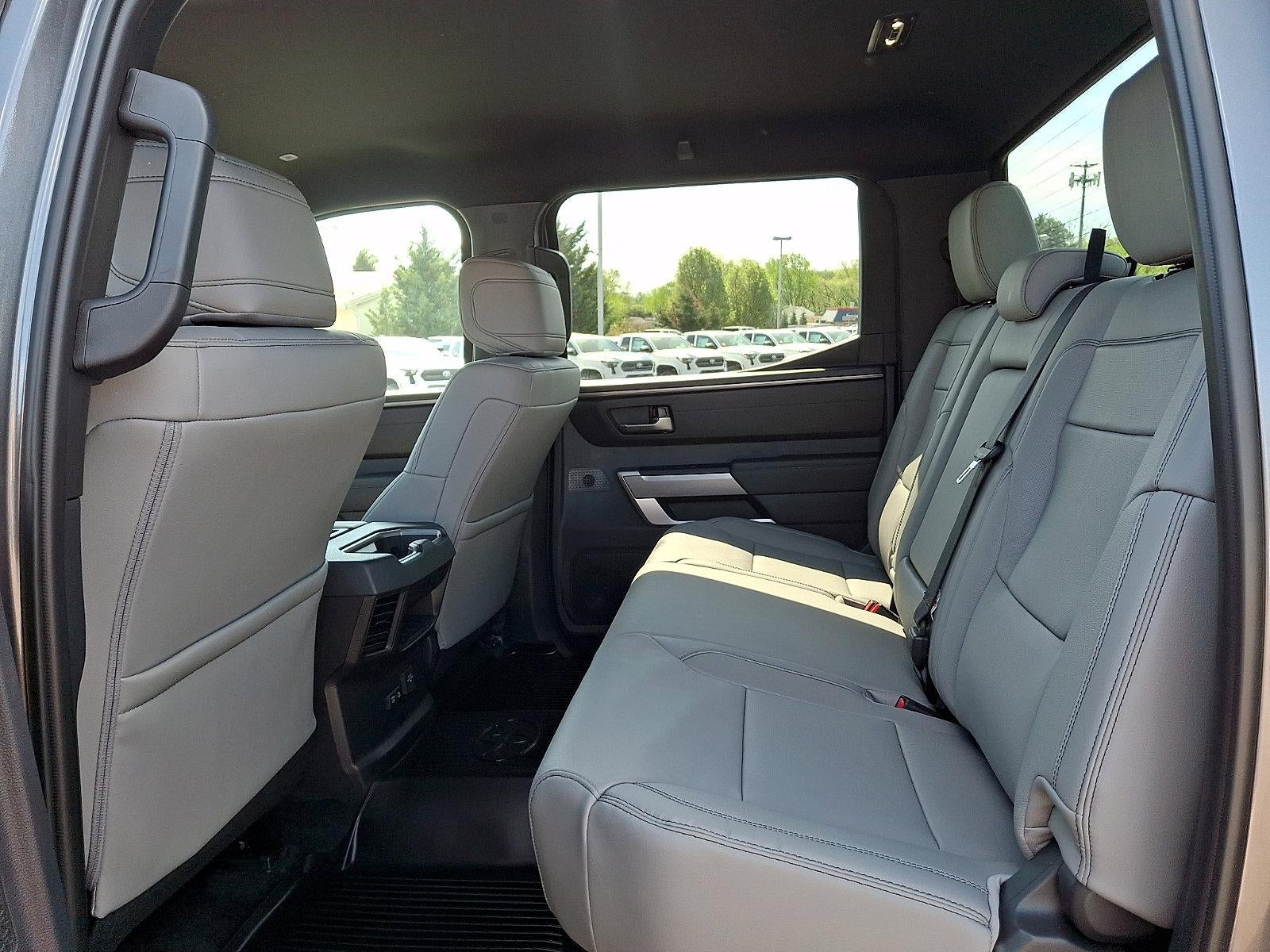 2026 Toyota Tundra 4WD 4WD SR5 CrewMax 5.5' Bed (SE)