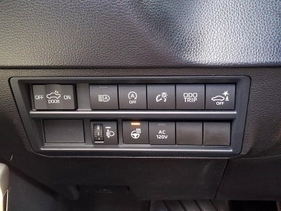 2026 Toyota Tundra 4WD 4WD SR5 CrewMax 5.5' Bed (SE)