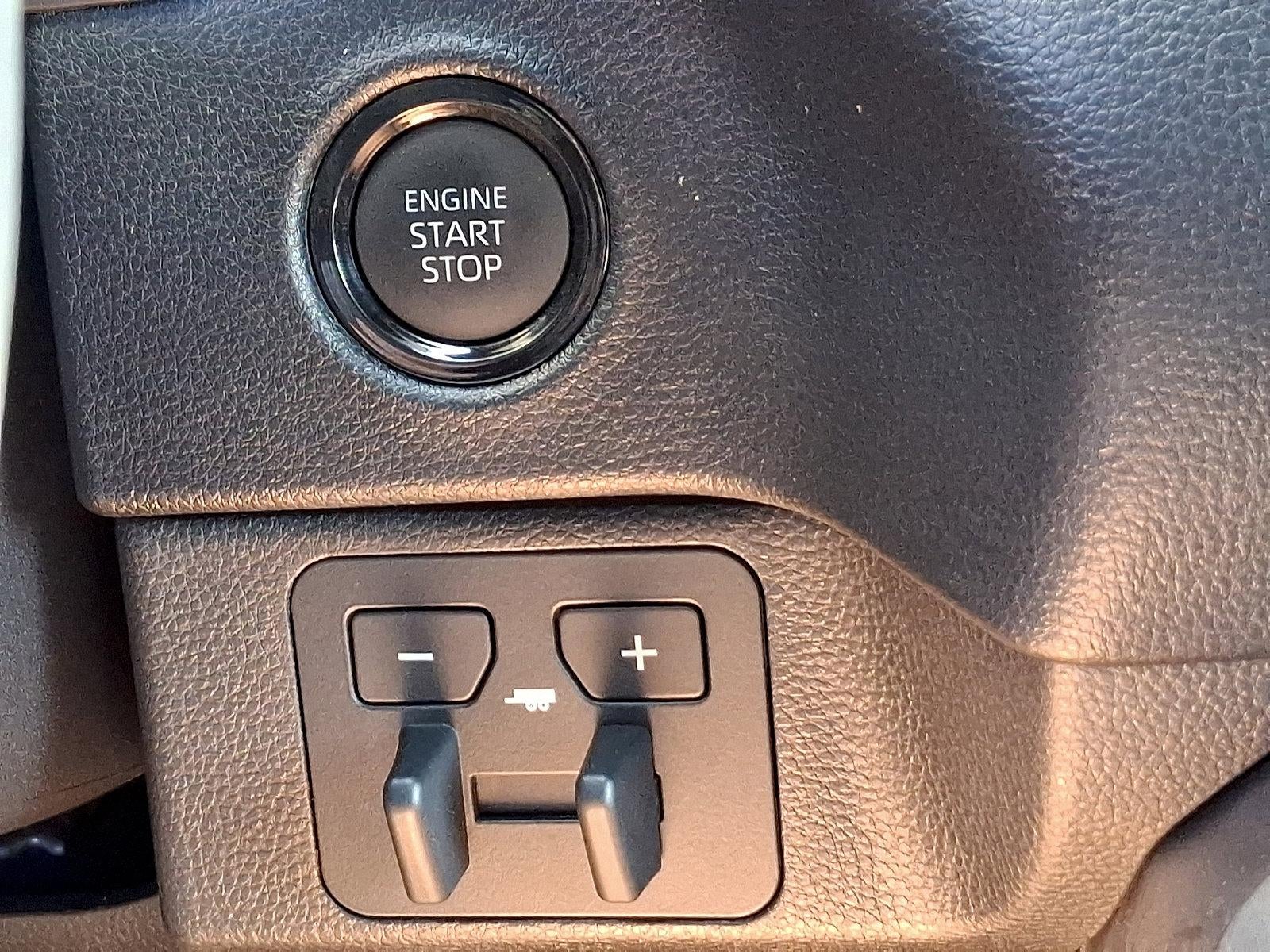 2026 Toyota Tundra 4WD 4WD SR5 CrewMax 5.5' Bed (SE)