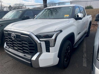 2022 Toyota Tundra 4WD 4WD SR5 CrewMax 5.5' Bed (SE)