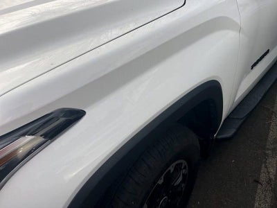 2022 Toyota Tundra 4WD 4WD SR5 CrewMax 5.5' Bed (SE)