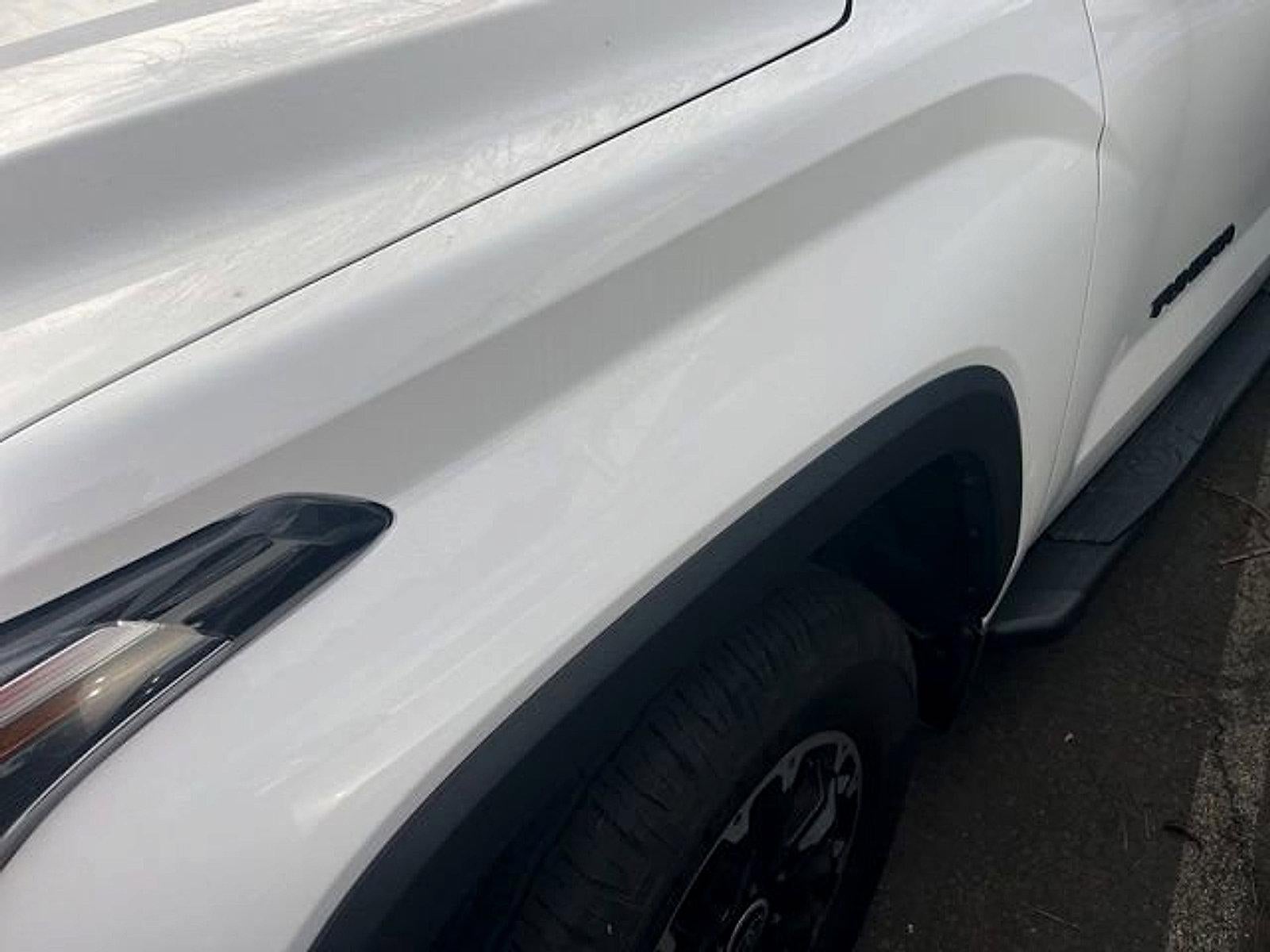 2022 Toyota Tundra 4WD 4WD SR5 CrewMax 5.5' Bed (SE)