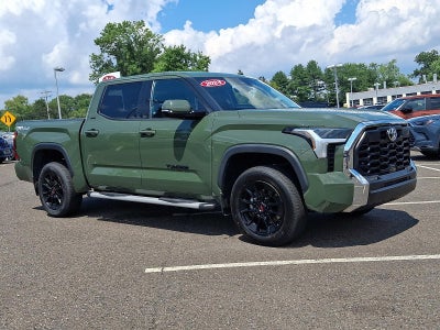 2023 Toyota Tundra 4WD 4WD SR5 CrewMax 5.5' Bed (SE)