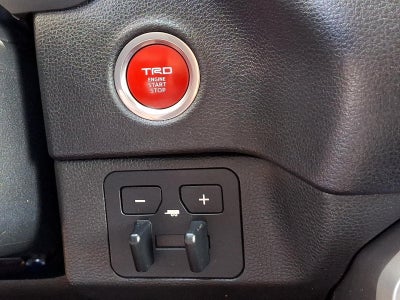 2023 Toyota Tundra 4WD 4WD SR5 CrewMax 5.5' Bed (SE)