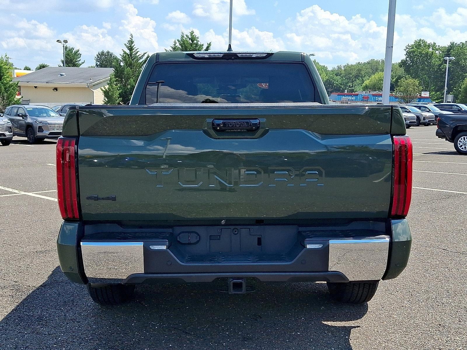 2023 Toyota Tundra 4WD 4WD SR5 CrewMax 5.5' Bed (SE)