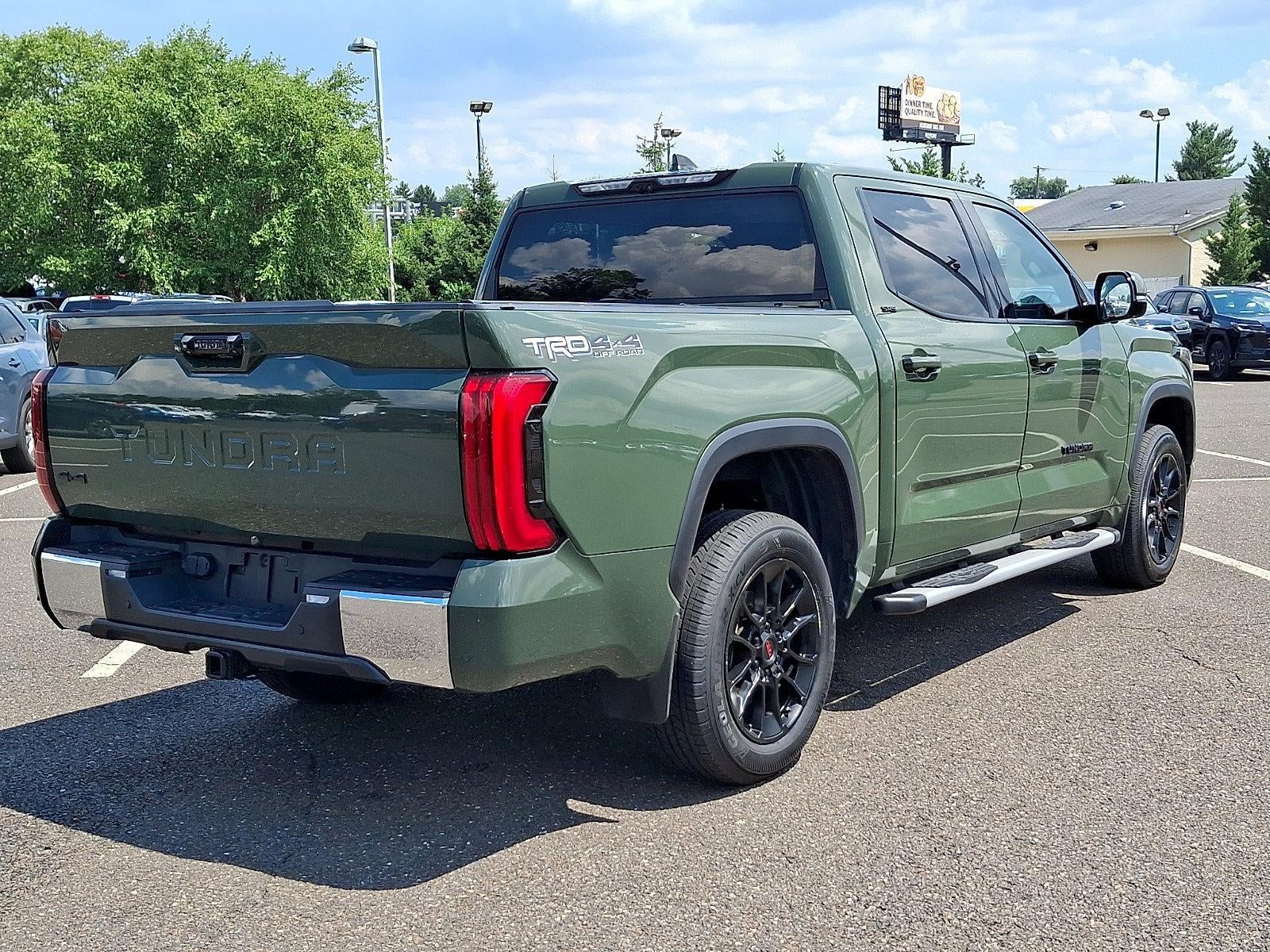 2023 Toyota Tundra 4WD 4WD SR5 CrewMax 5.5' Bed (SE)