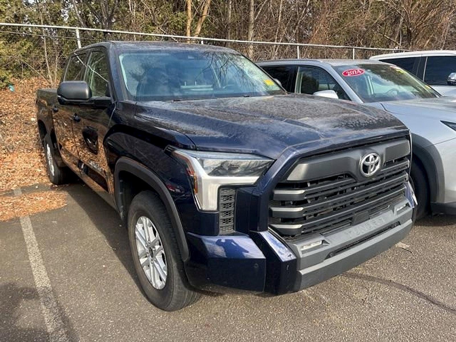 2023 Toyota Tundra 4WD 4WD SR5 CrewMax 5.5' Bed (SE)