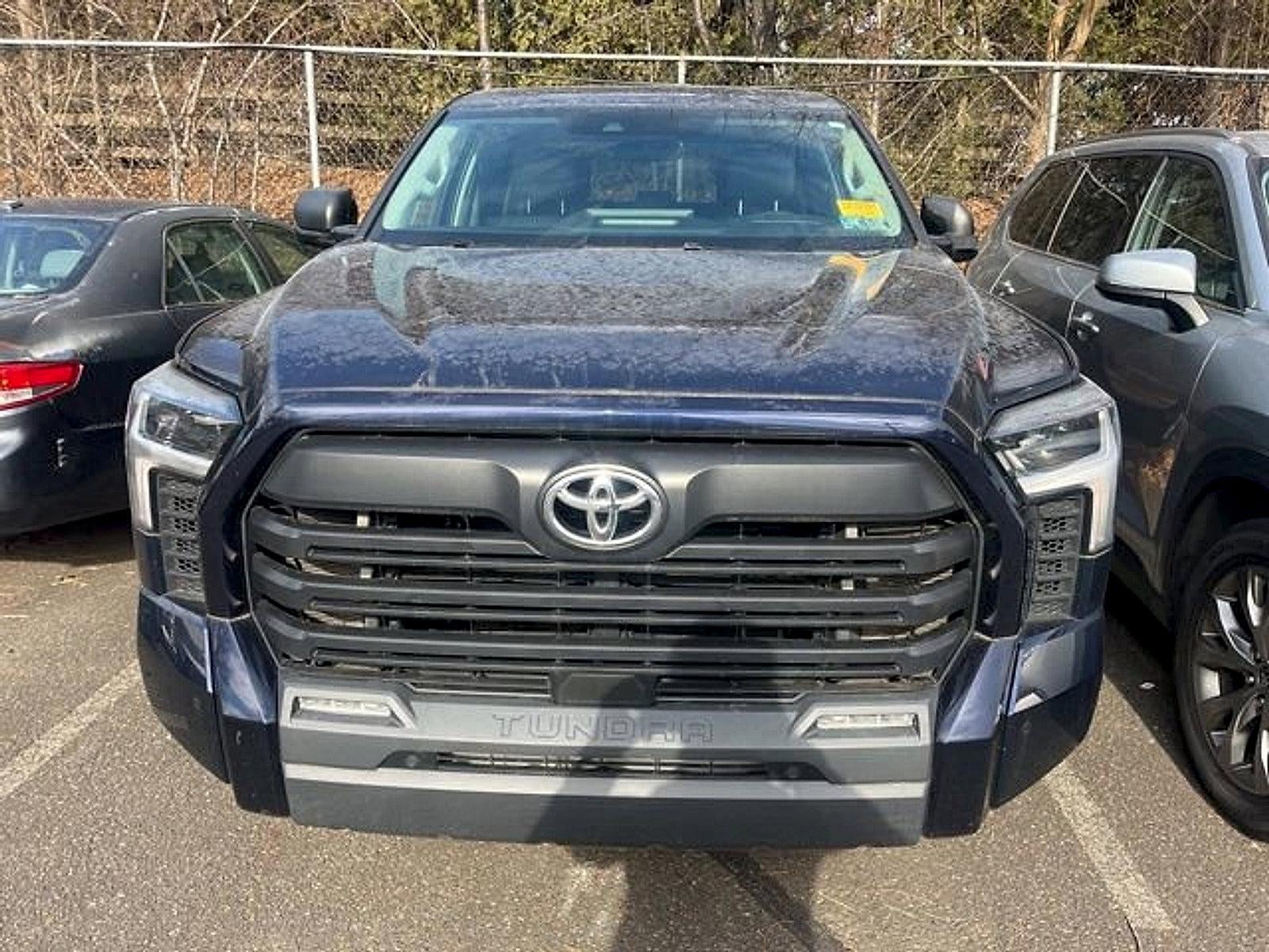 2023 Toyota Tundra 4WD 4WD SR5 CrewMax 5.5' Bed (SE)