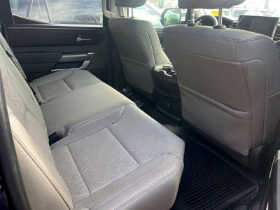 2023 Toyota Tundra 4WD 4WD SR5 CrewMax 5.5' Bed (SE)