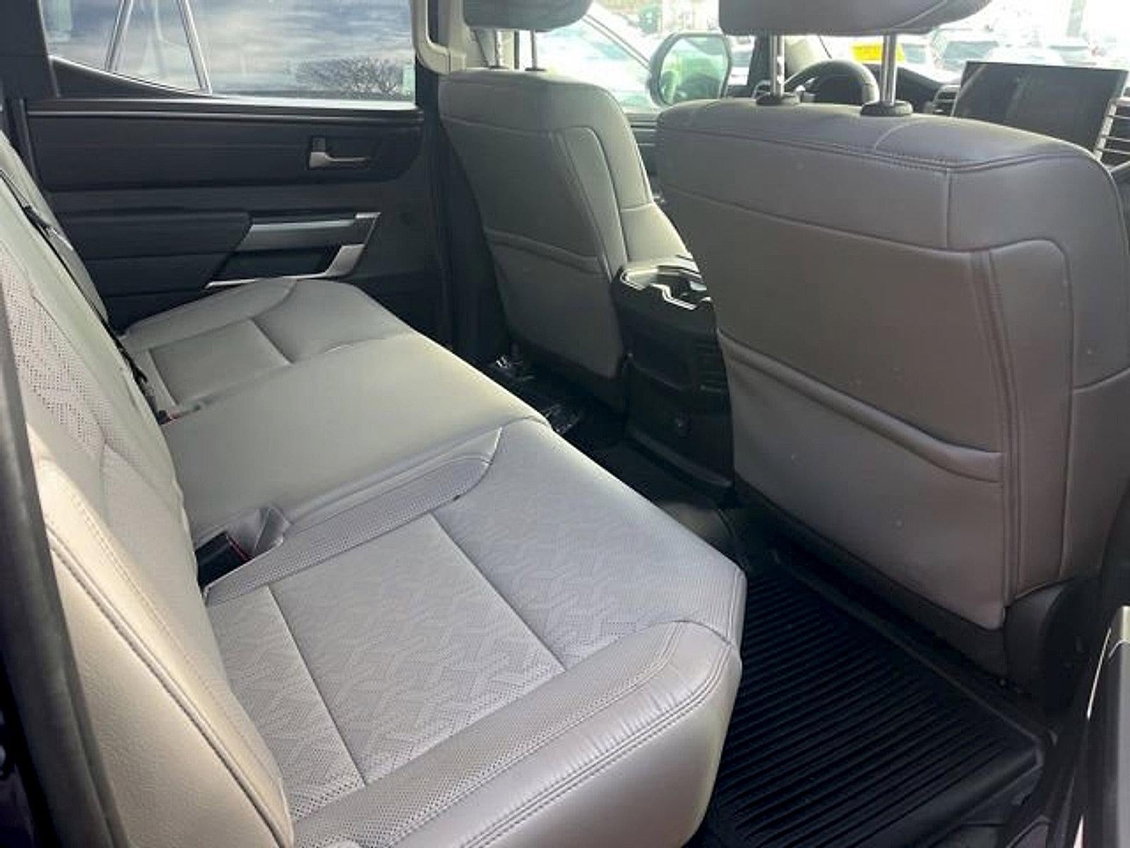 2023 Toyota Tundra 4WD 4WD SR5 CrewMax 5.5' Bed (SE)