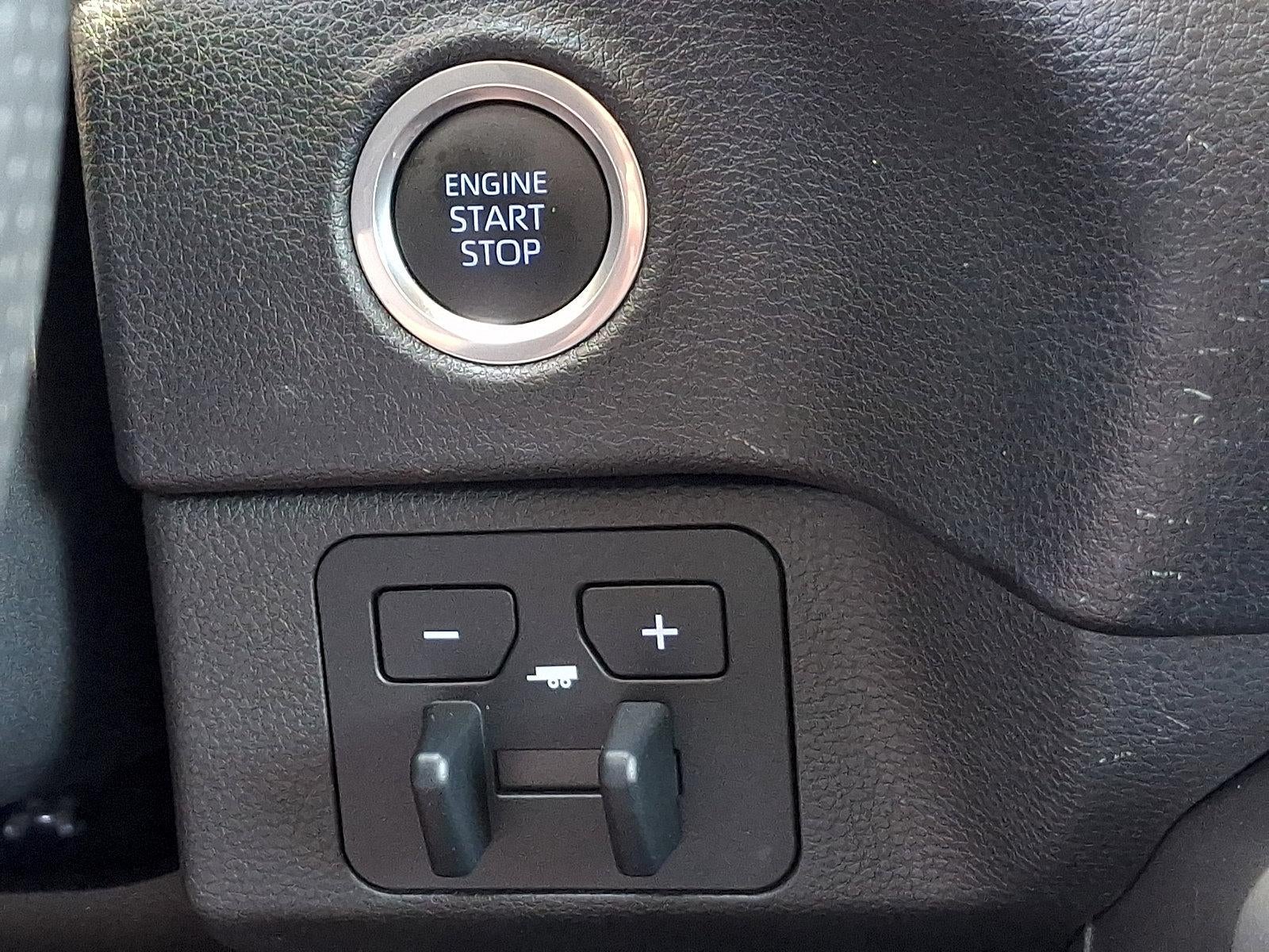 2023 Toyota Tundra 4WD 4WD SR5 CrewMax 5.5' Bed (Natl)