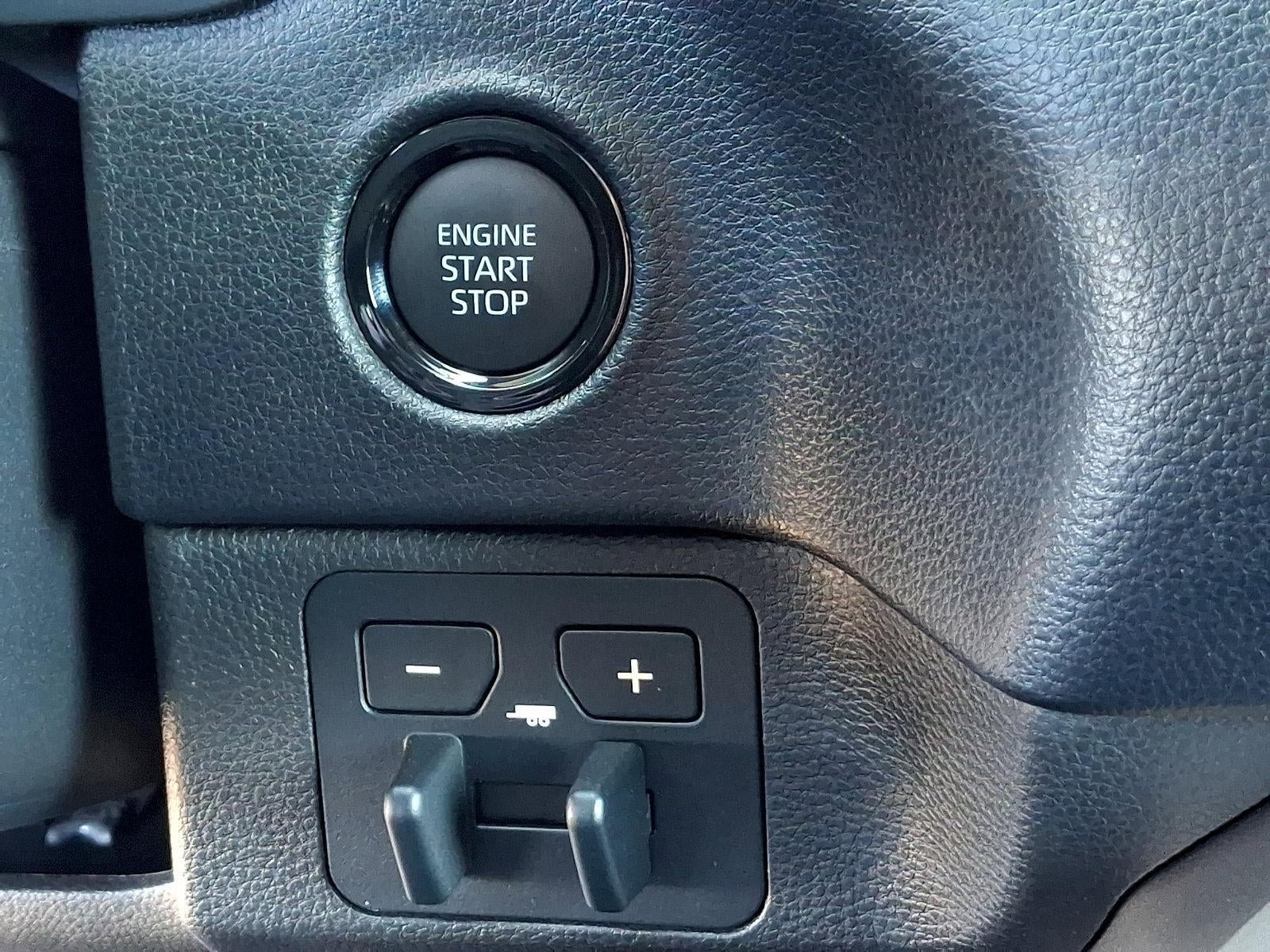 2026 Toyota Tundra 4WD 4WD SR5 CrewMax 5.5' Bed (SE)