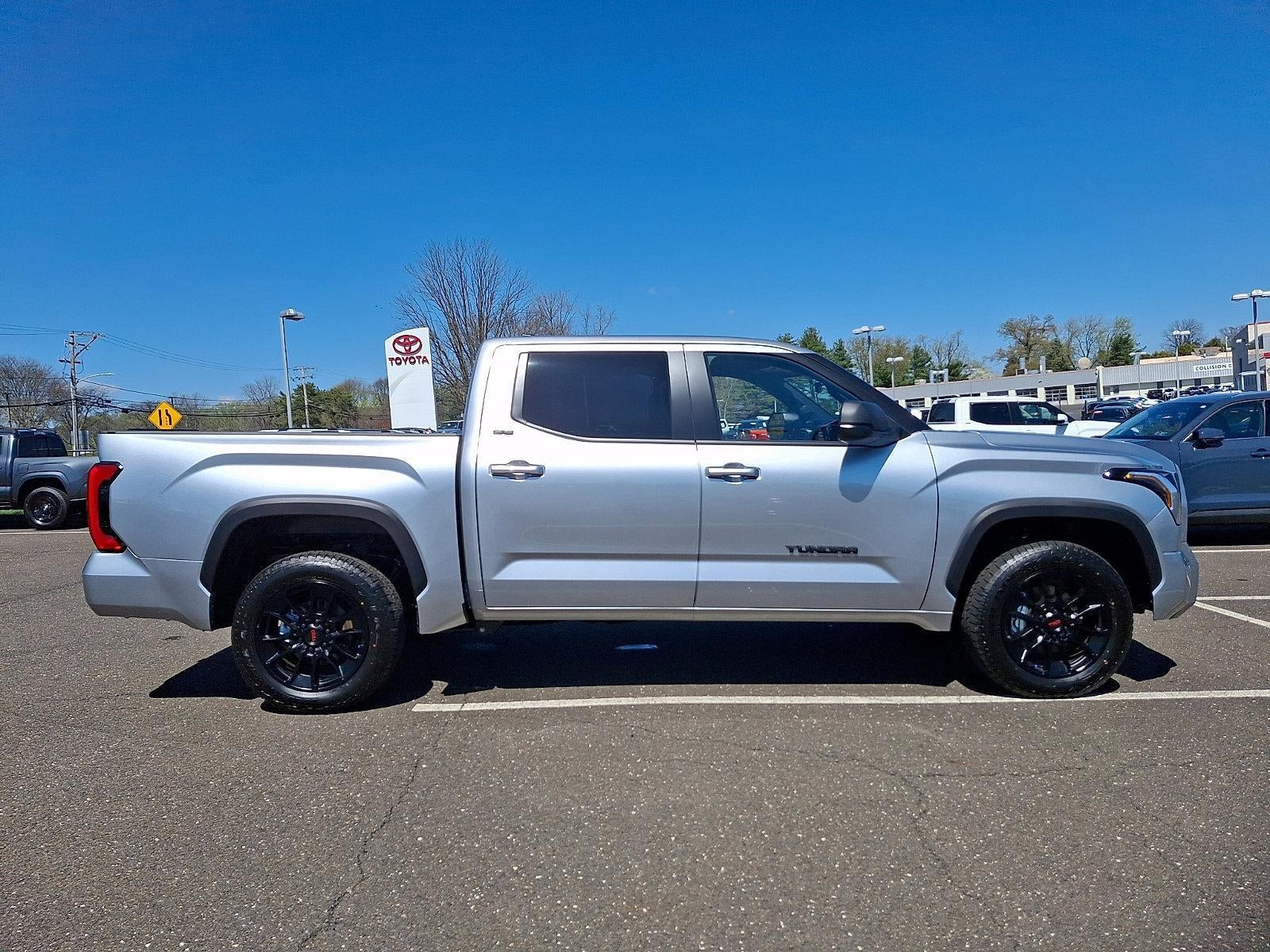 2026 Toyota Tundra 4WD 4WD SR5 CrewMax 5.5' Bed (SE)