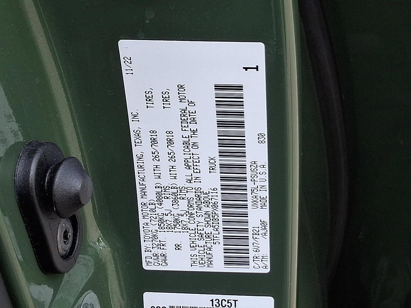 2023 Toyota Tundra 4WD 4WD SR5 CrewMax 5.5' Bed (SE)
