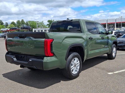 2023 Toyota Tundra 4WD 4WD SR5 CrewMax 5.5' Bed (SE)