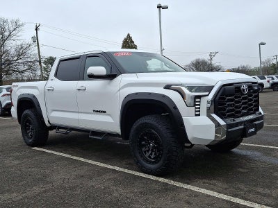 2022 Toyota Tundra 4WD 4WD SR5 CrewMax 5.5' Bed (SE)