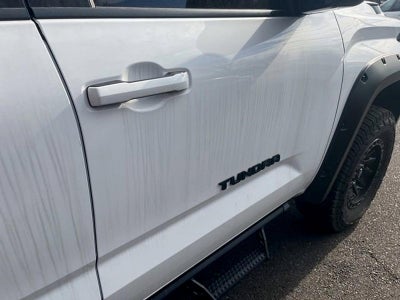 2022 Toyota Tundra 4WD 4WD SR5 CrewMax 5.5' Bed (SE)