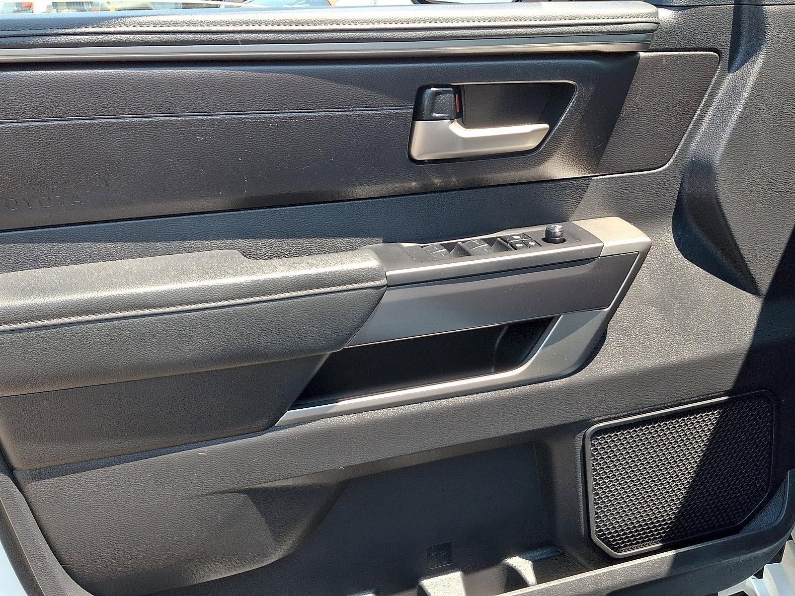 2023 Toyota Tundra 4WD 4WD SR5 CrewMax 5.5' Bed (Natl)