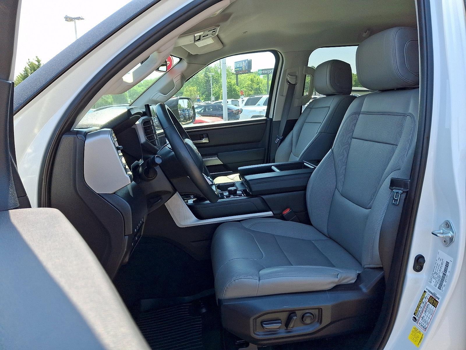 2023 Toyota Tundra 4WD 4WD SR5 CrewMax 5.5' Bed (Natl)