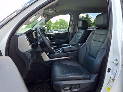 2023 Toyota Tundra 4WD 4WD SR5 CrewMax 5.5' Bed (Natl)