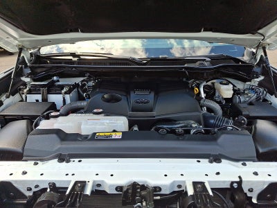 2023 Toyota Tundra 4WD 4WD SR5 CrewMax 5.5' Bed (Natl)