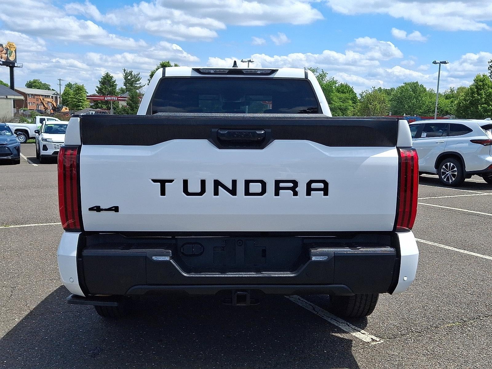2023 Toyota Tundra 4WD 4WD SR5 CrewMax 5.5' Bed (Natl)