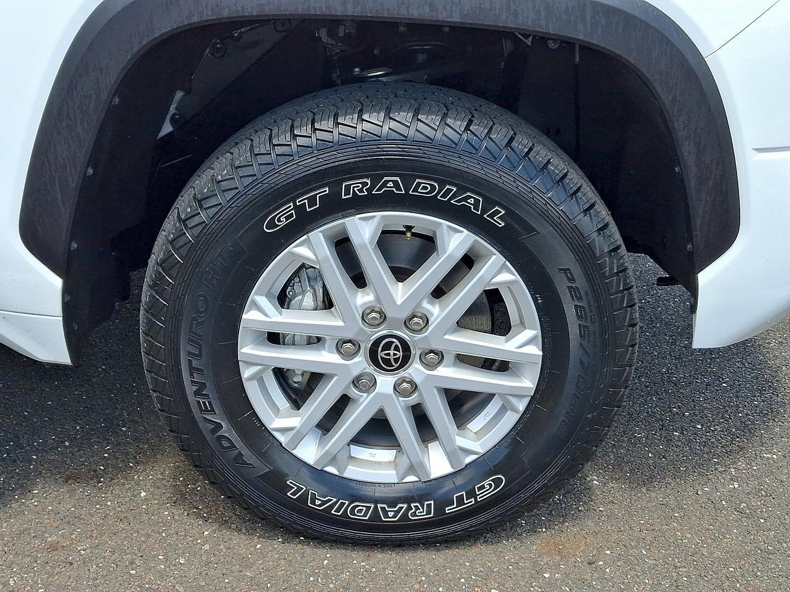 2023 Toyota Tundra 4WD 4WD SR5 CrewMax 5.5' Bed (Natl)