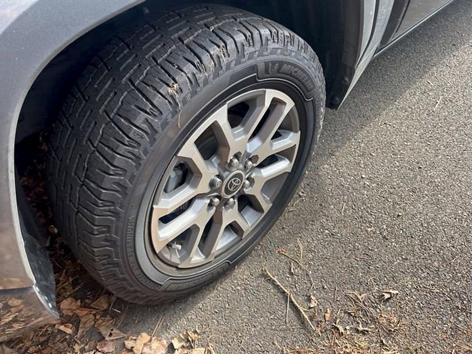 2023 Toyota Tundra 4WD 4WD 1794 Edition CrewMax 5.5' Bed (Natl)