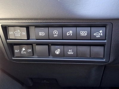 2025 Toyota Tundra 4WD 4WD Platinum CrewMax 5.5' Bed (Natl)