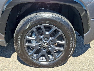 2025 Toyota Tundra 4WD 4WD Platinum CrewMax 5.5' Bed (Natl)
