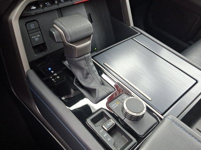 2026 Toyota Tundra 4WD 4WD Platinum CrewMax 5.5' Bed (Natl)