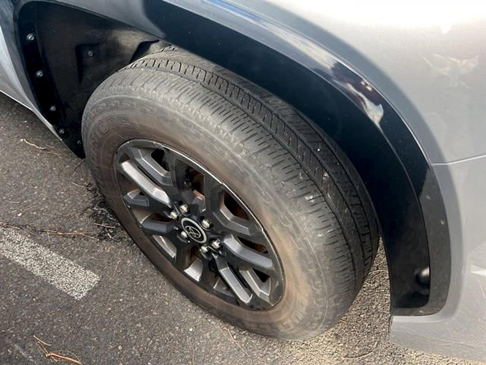 2022 Toyota Tundra 4WD 4WD Platinum CrewMax 6.5' Bed (Natl)