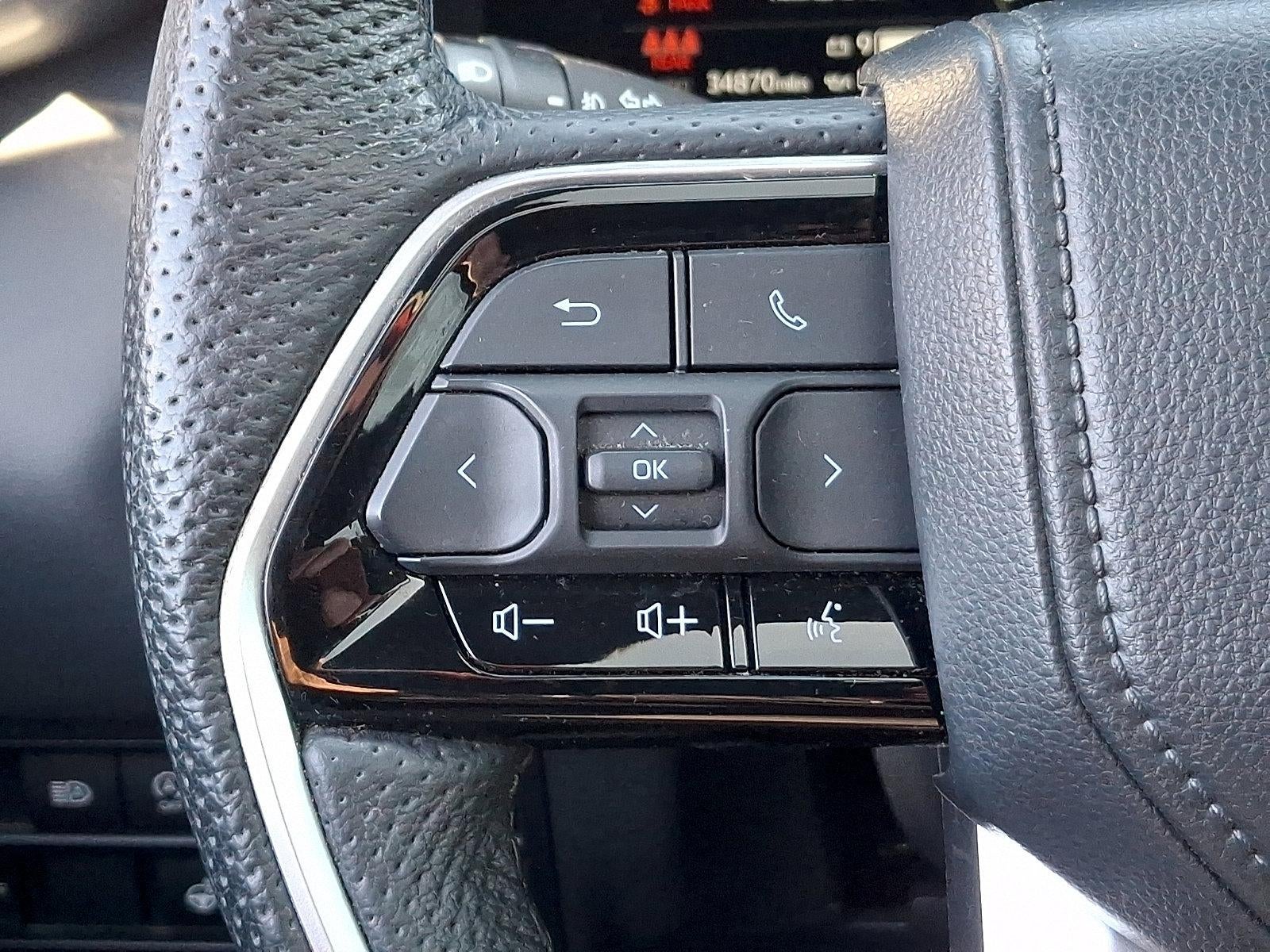 2022 Toyota Tundra 4WD 4WD Platinum CrewMax 6.5' Bed (Natl)