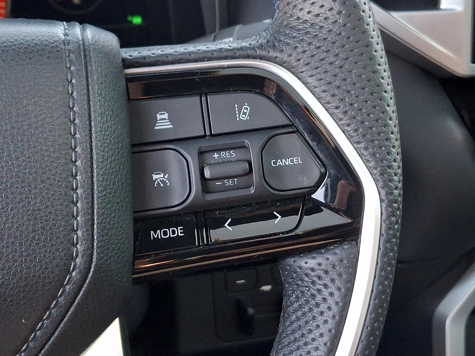 2022 Toyota Tundra 4WD 4WD Platinum CrewMax 6.5' Bed (Natl)