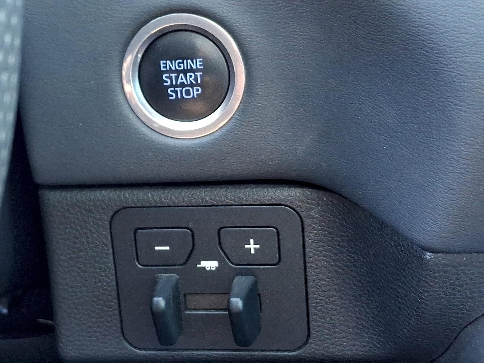 2022 Toyota Tundra 4WD 4WD Platinum CrewMax 6.5' Bed (Natl)