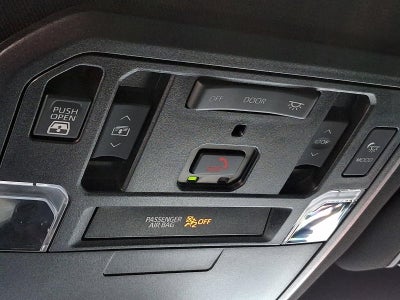 2022 Toyota Tundra 4WD 4WD Platinum CrewMax 6.5' Bed (Natl)