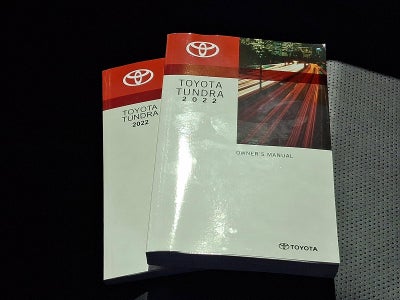 2022 Toyota Tundra 4WD 4WD Platinum CrewMax 6.5' Bed (Natl)