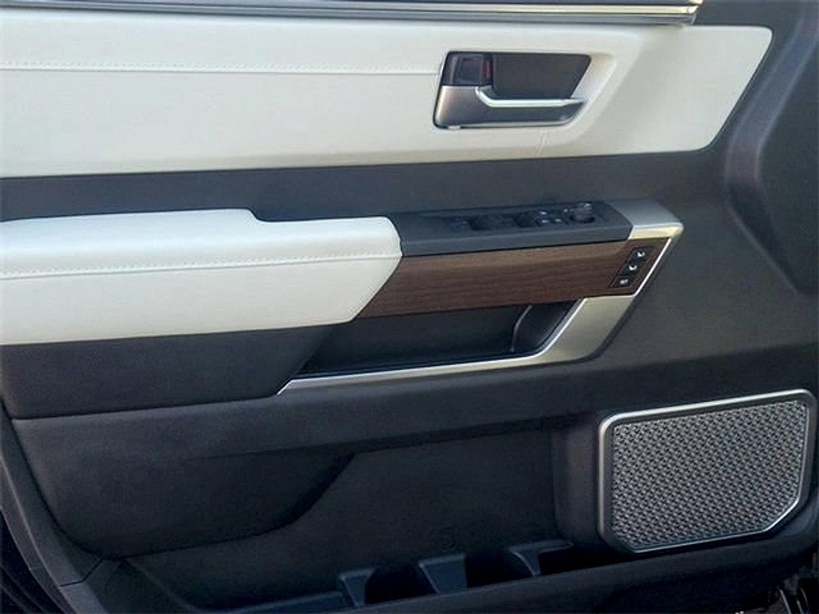 2024 Toyota Tundra 4WD 4WD Capstone Hybrid CrewMax 5.5' Bed (Natl)