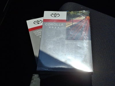 2024 Toyota Corolla LE CVT (Natl)
