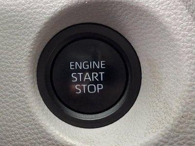 2025 Toyota Corolla Cross LE 4WD (Natl)